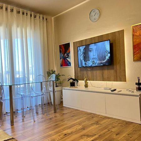 Nemis Apartments In The Centre Of Tirana Four Free Parking Exterior foto