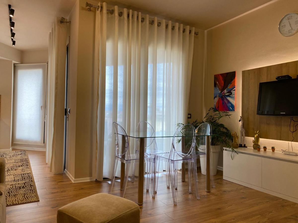 Nemis Apartments In The Centre Of Tirana Four Free Parking Exterior foto