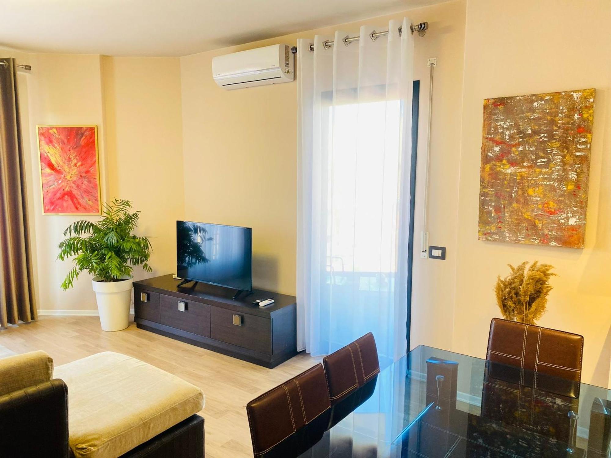 Nemis Apartments In The Centre Of Tirana Four Free Parking Exterior foto