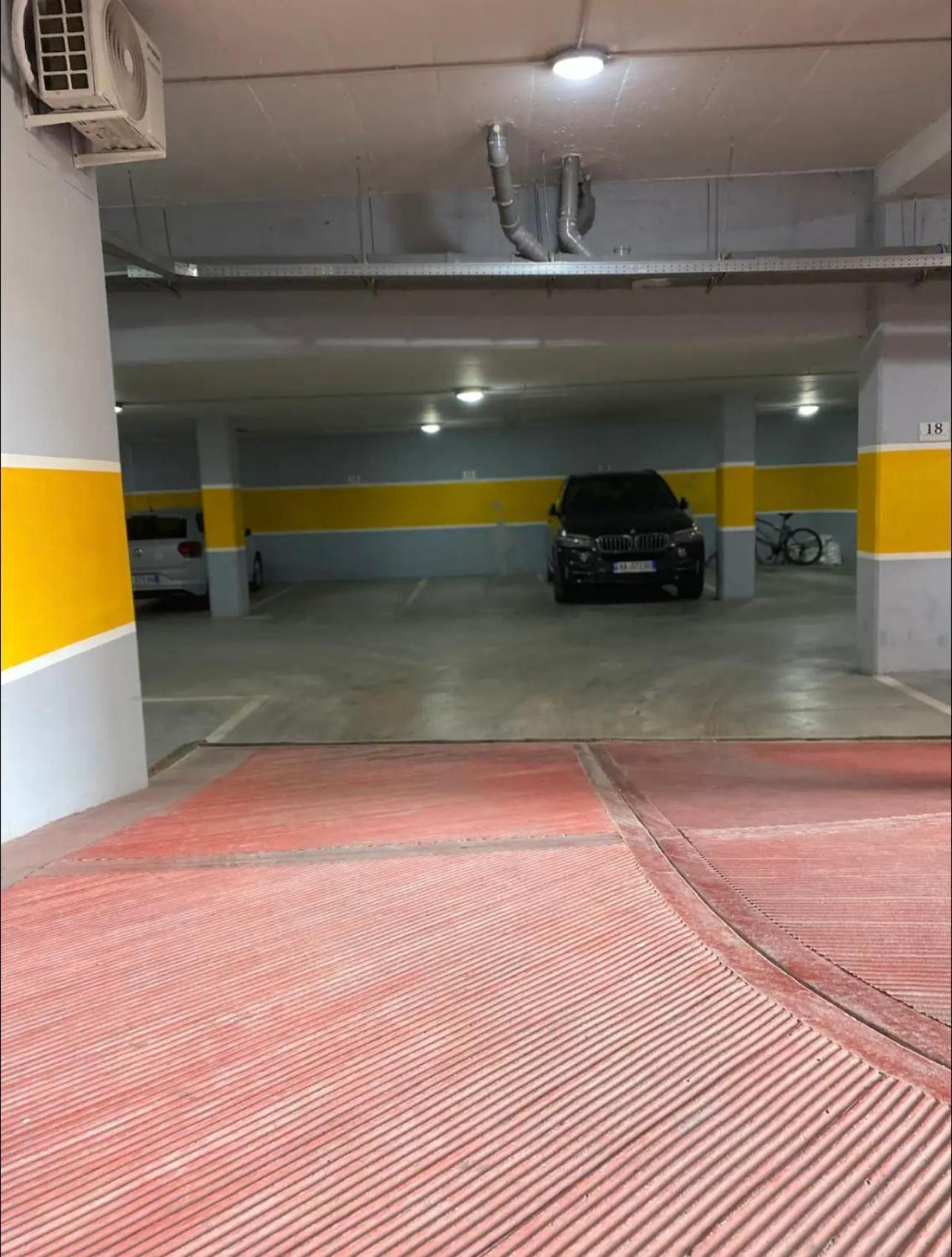Nemis Apartments In The Centre Of Tirana Four Free Parking Exterior foto