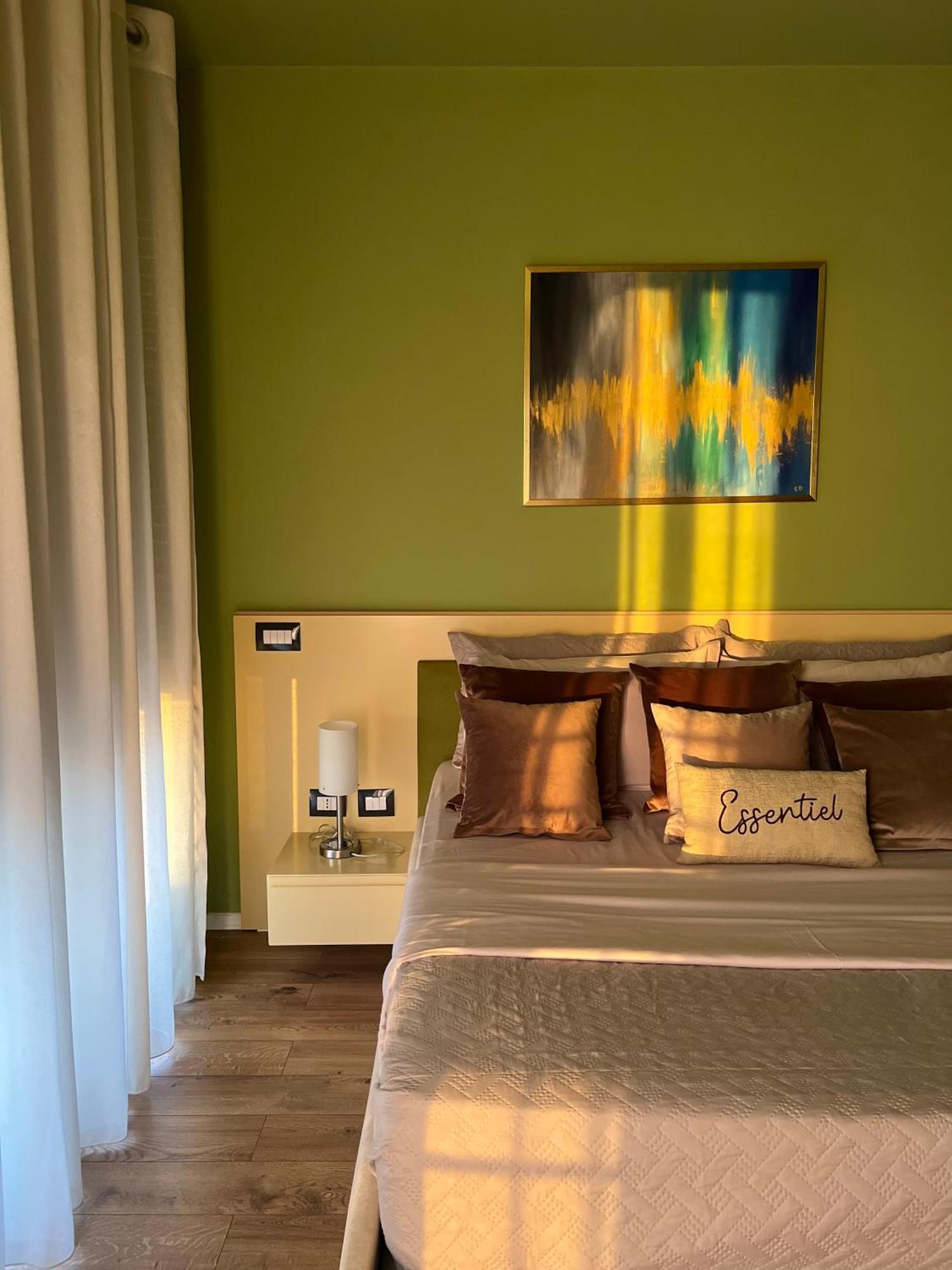 Nemis Apartments In The Centre Of Tirana Four Free Parking Exterior foto